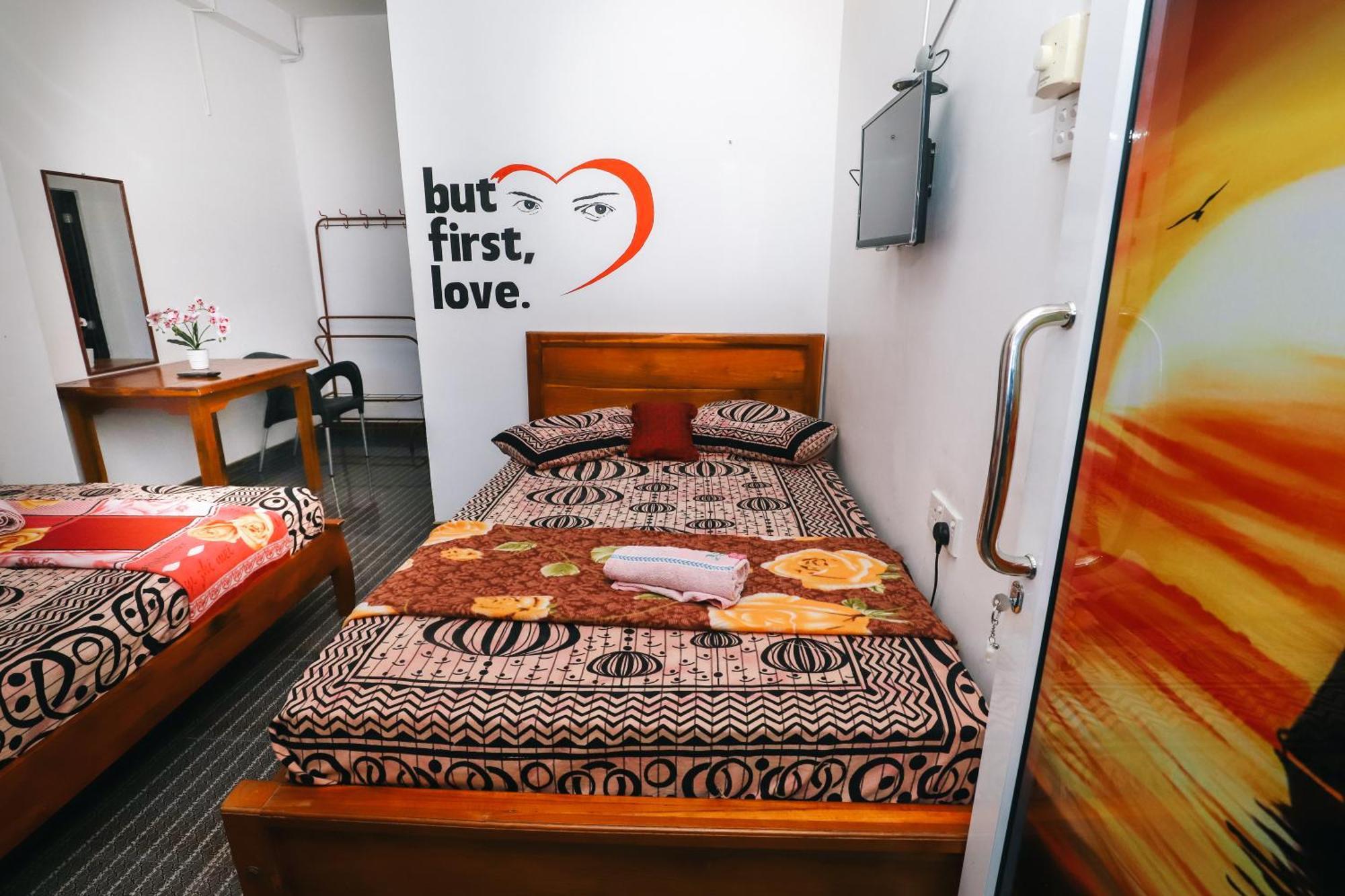 Delight Reich Hotel Peradeniya Room photo